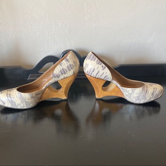 Schuler & Sons Philadelphia Wooden Heels - Picture 5 of 13